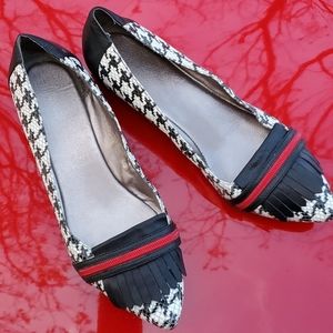 Kenneth Cole Raction Flats